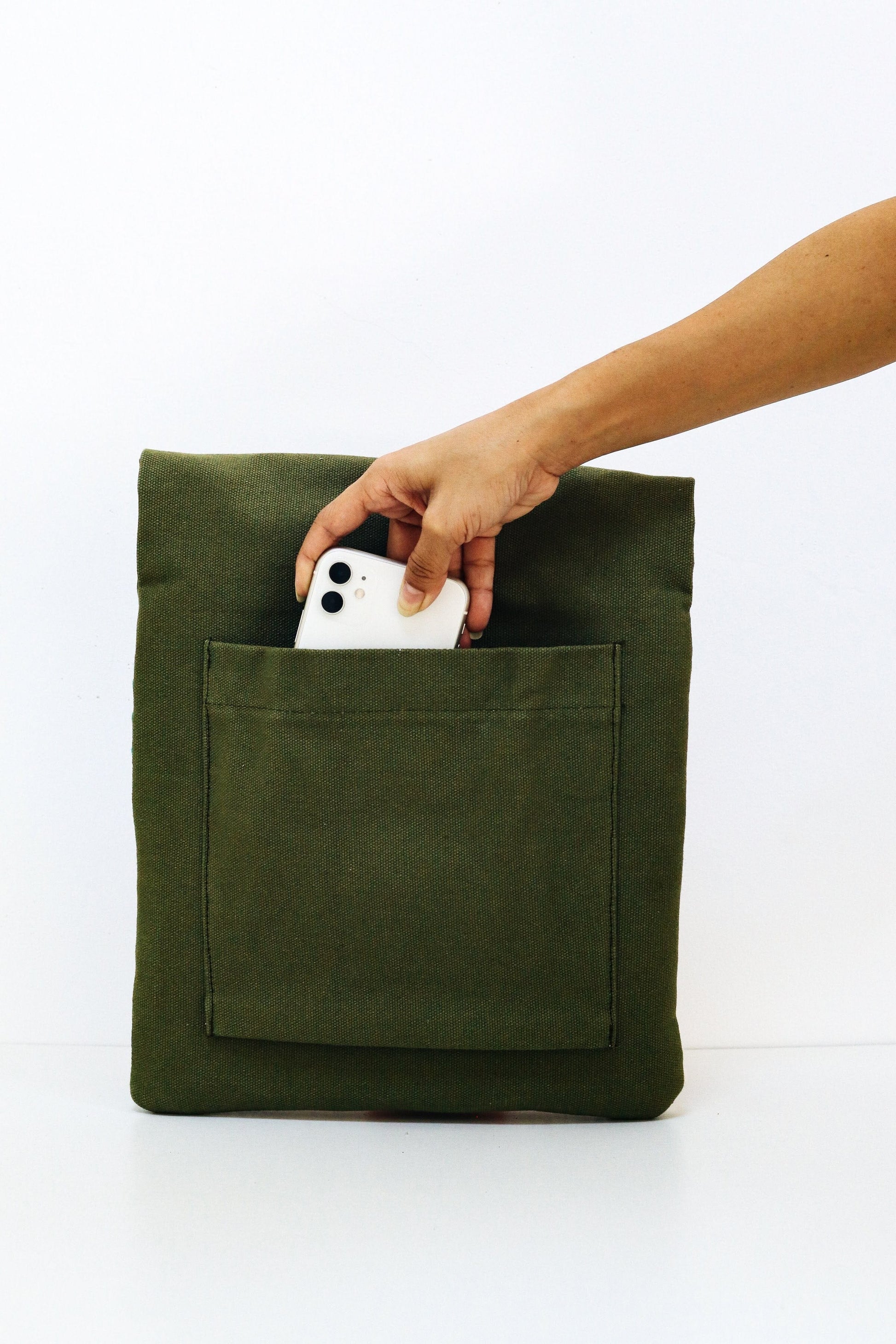 Charlie Laptop Sleeve - Green Fashion Rags2Riches