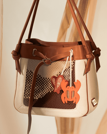 [Ready Today] Kabibe Charm Red