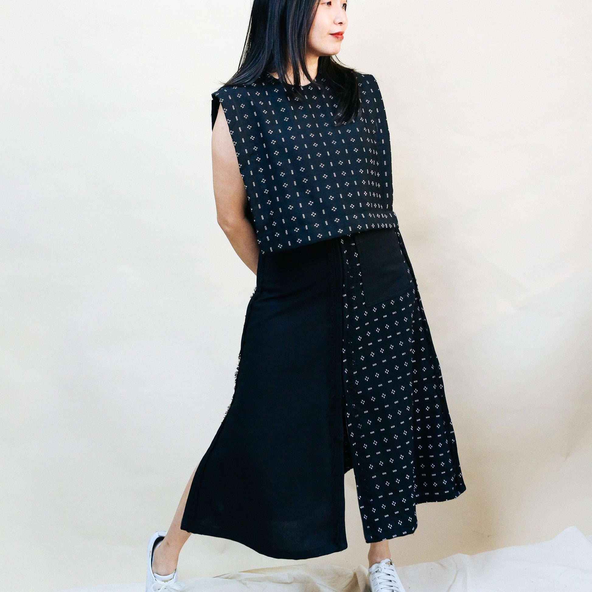 [Ready Today] 4-Way A-Line Skirt Black & Sinukitan Fashion R2R On Repeat