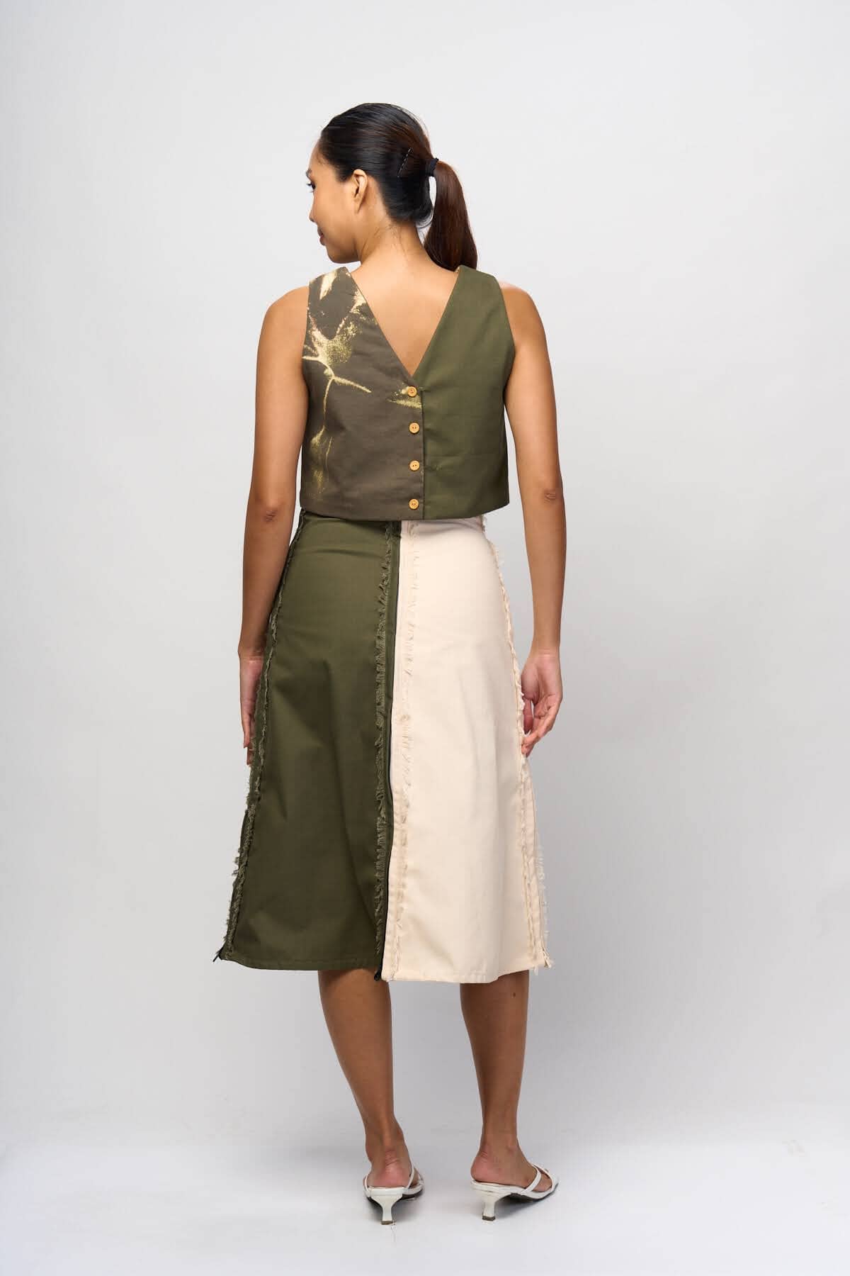 [Ready Today] 4-Way A-Line Skirt Fatigue & Off-White Fashion R2R On Repeat