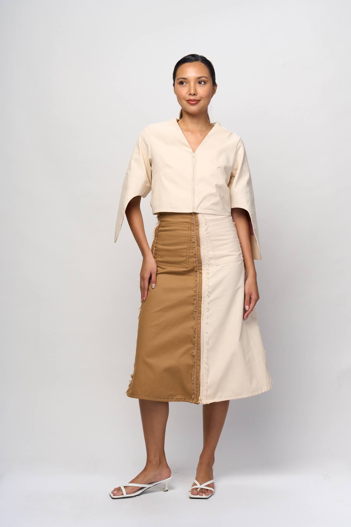 [Ready Today] 4-Way A-Line Skirt Off-White & Tan Fashion R2R On Repeat