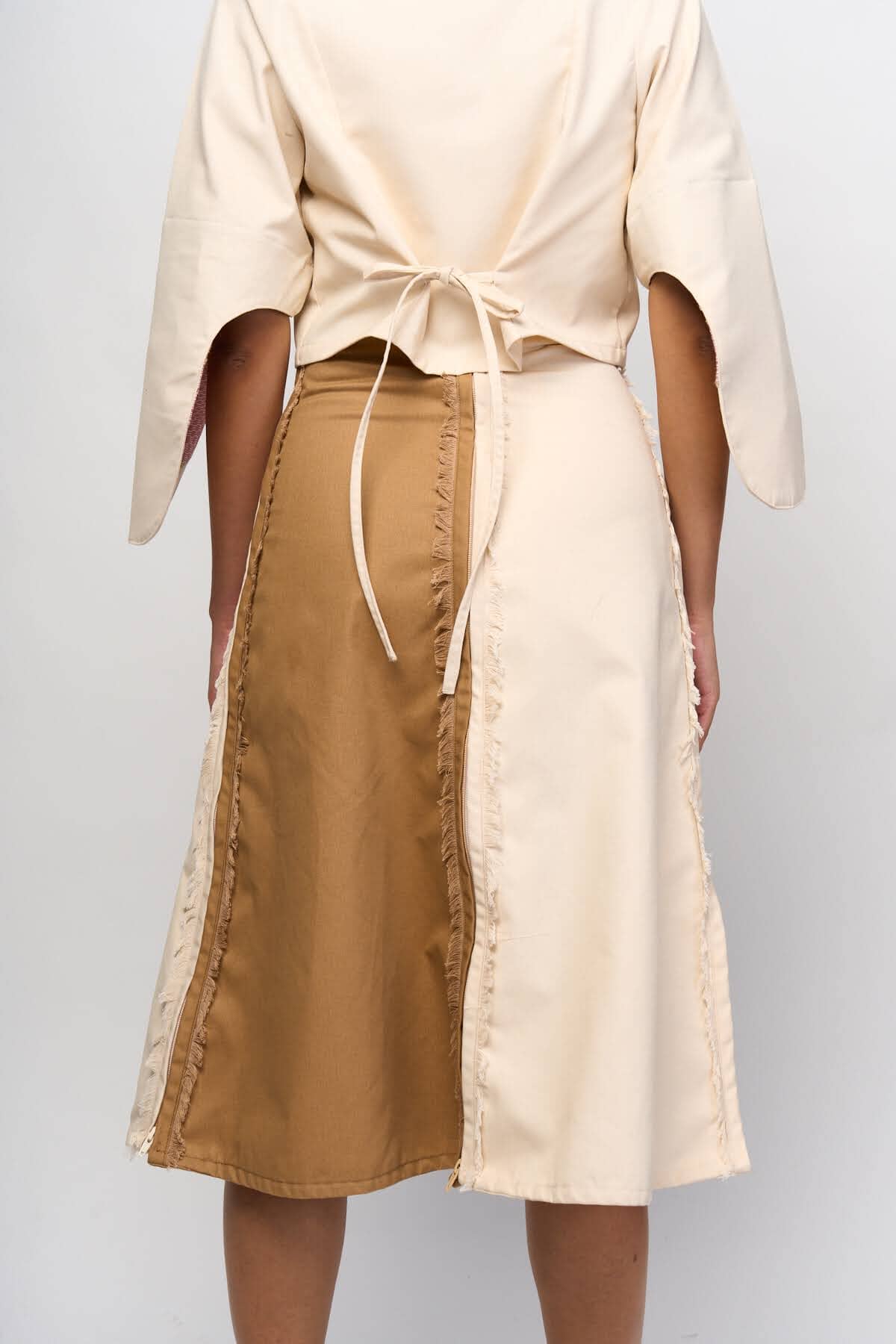 [Ready Today] 4-Way A-Line Skirt Off-White & Tan Fashion R2R On Repeat