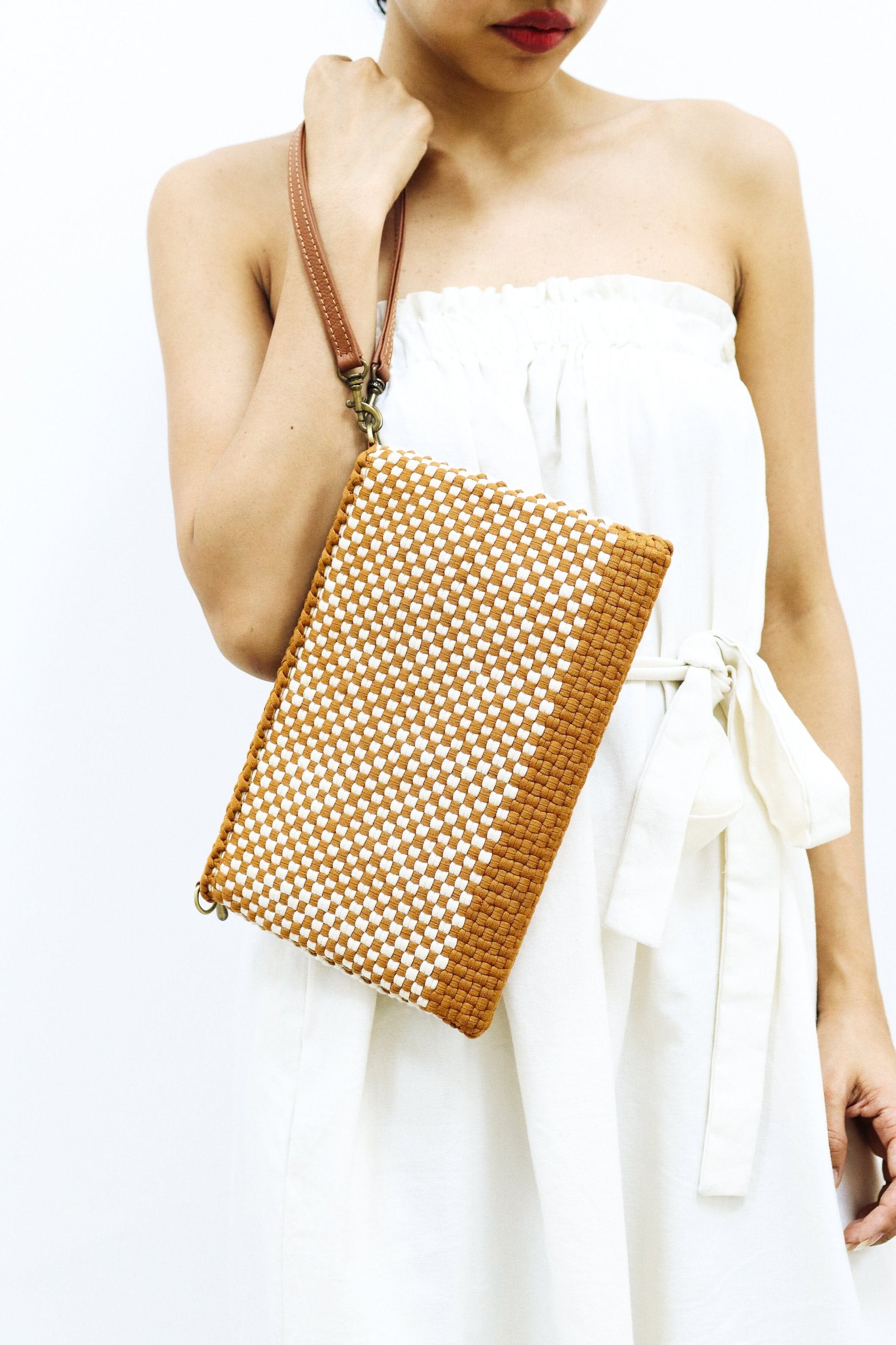 [Ready Today] Sobre Convertible Clutch Tan Fashion Rags2Riches