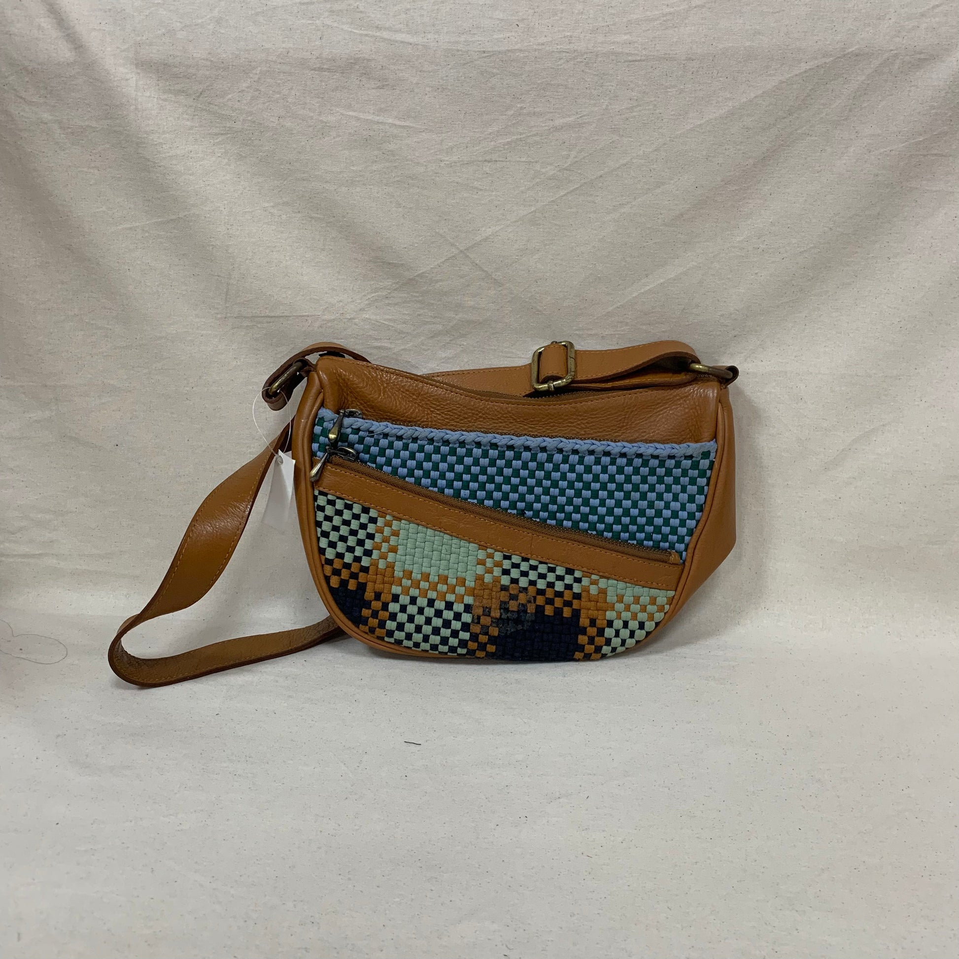 [SAMPLE] Crescent Crossbody Ocean Fashion Rags2Riches