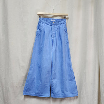 [SAMPLE] The Wide Pleated Trouser Light Blue