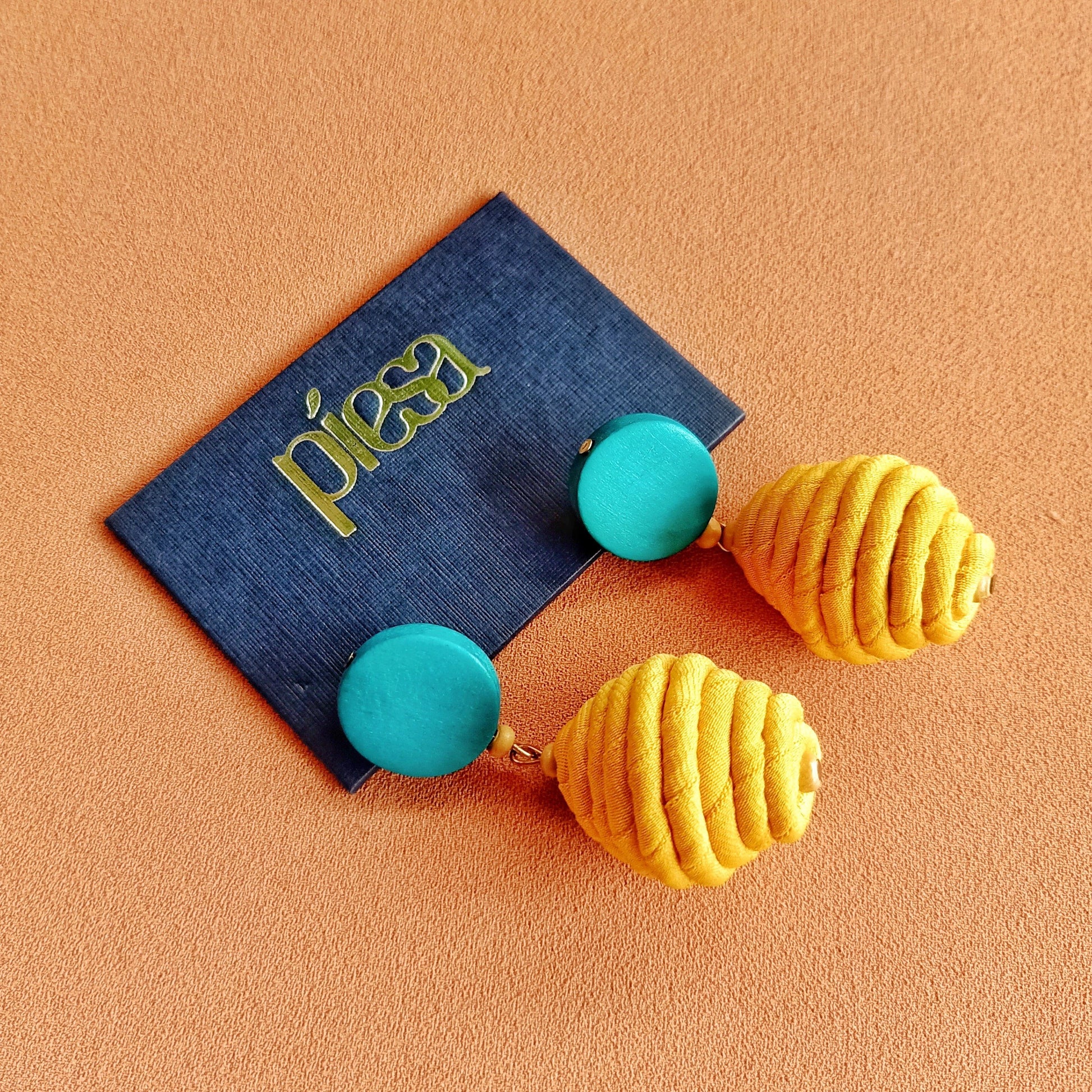 Beehive Earrings Fashion Piesa