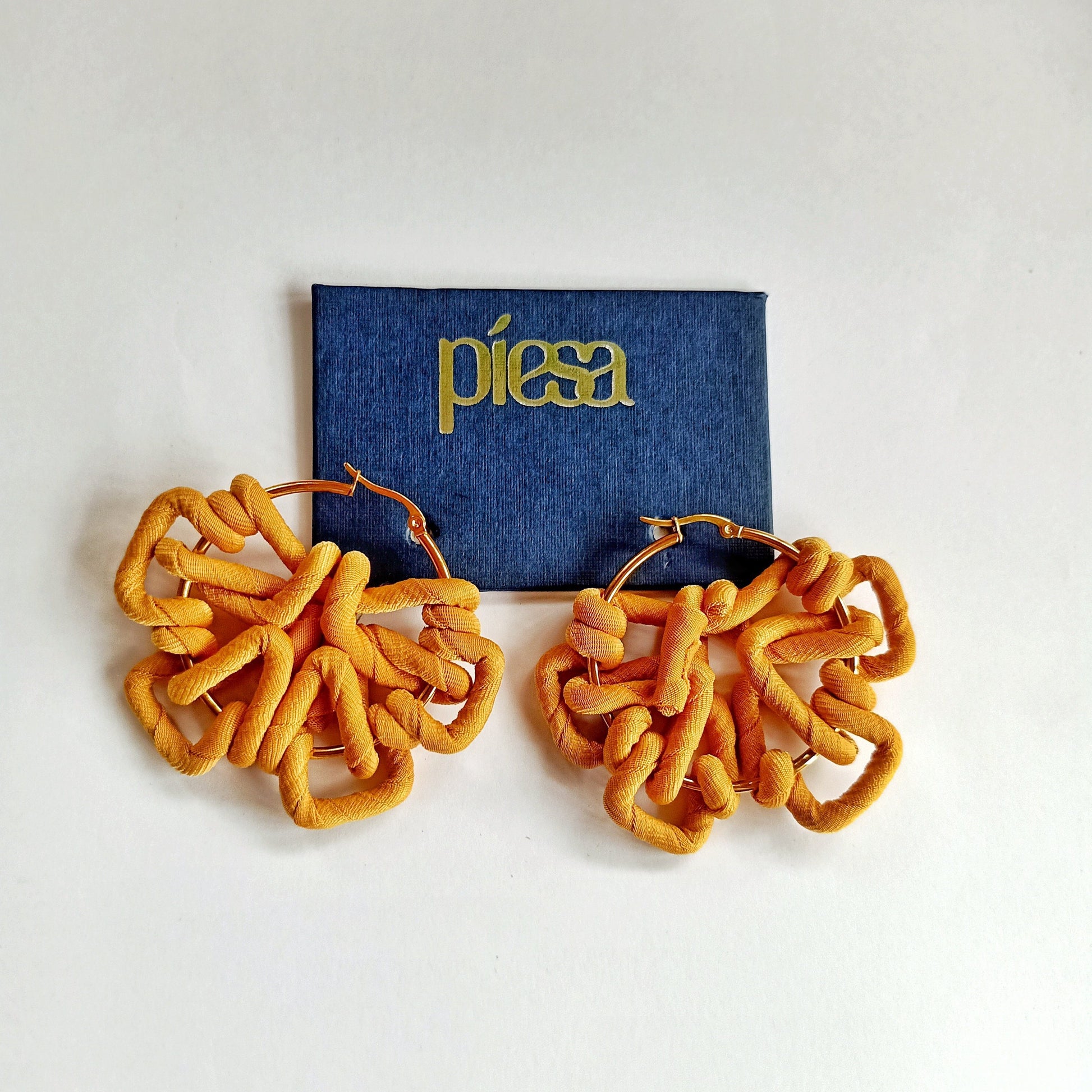 Tara Hoops Earrings Fashion Piesa