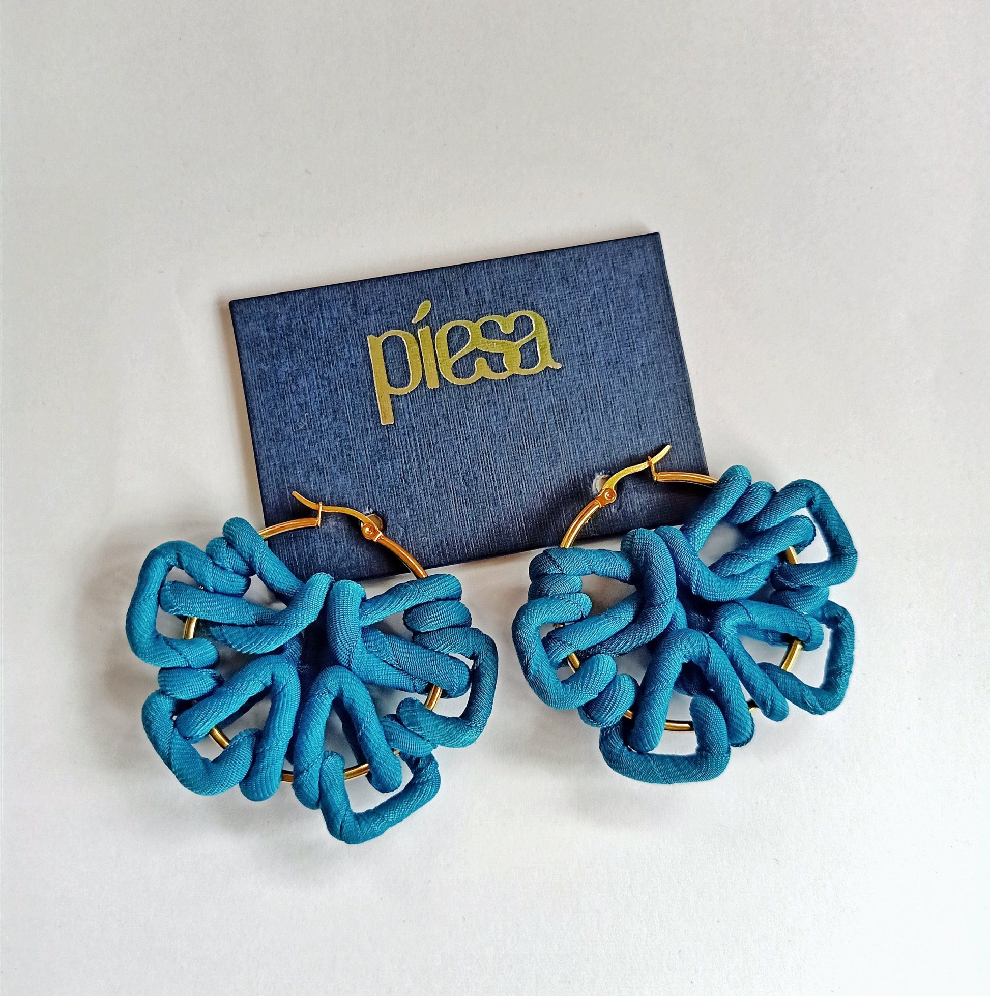 Tara Hoops Earrings Fashion Piesa