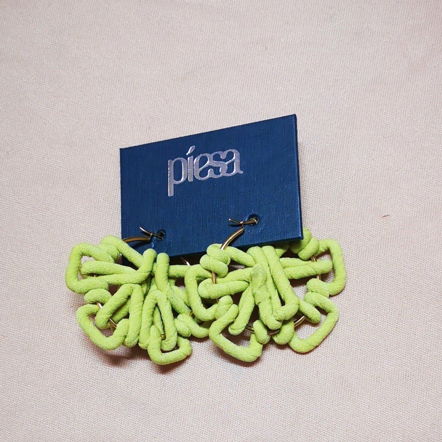 Tara Hoops Earrings Fashion Piesa