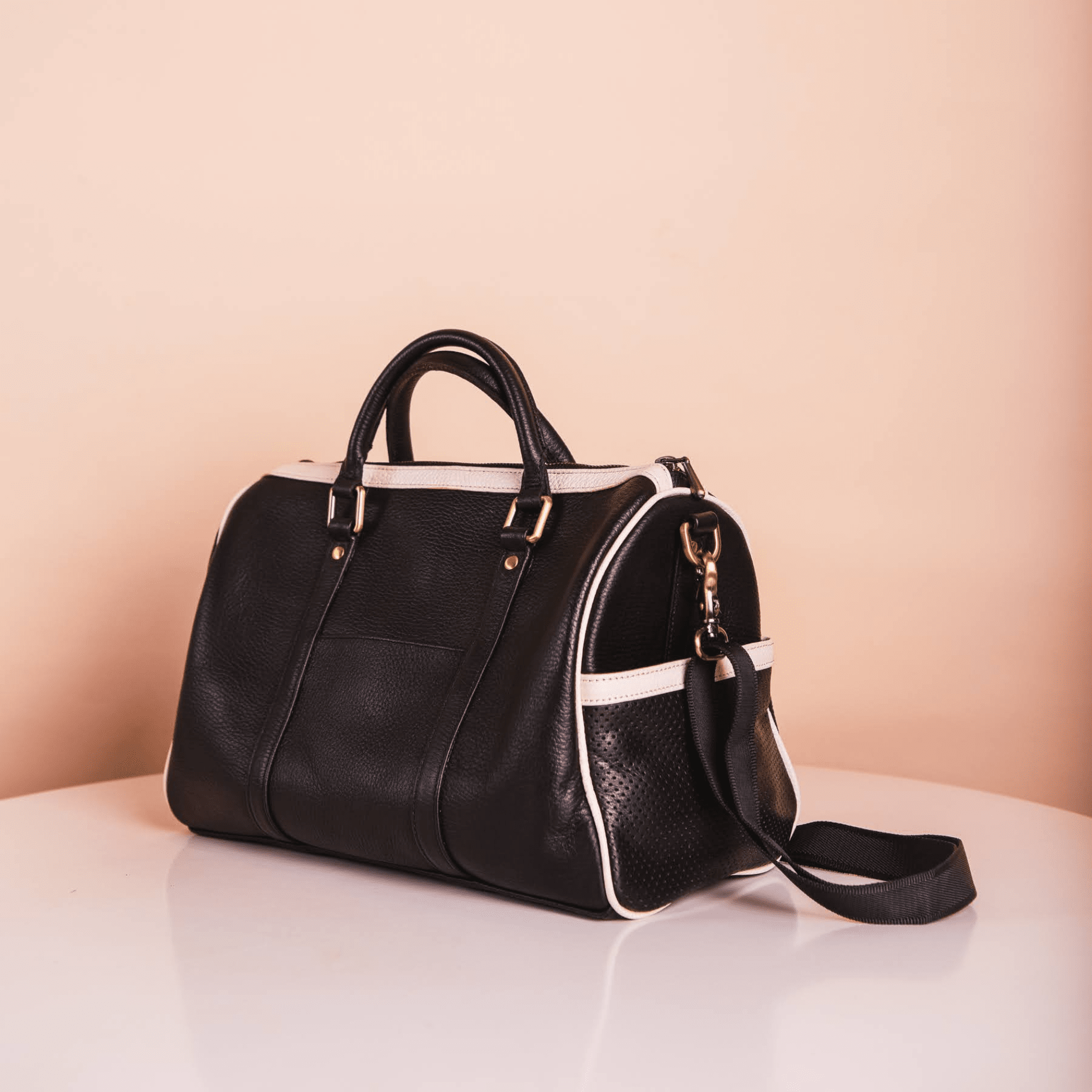 The Platinum Travel Boston Bag in Black R2R