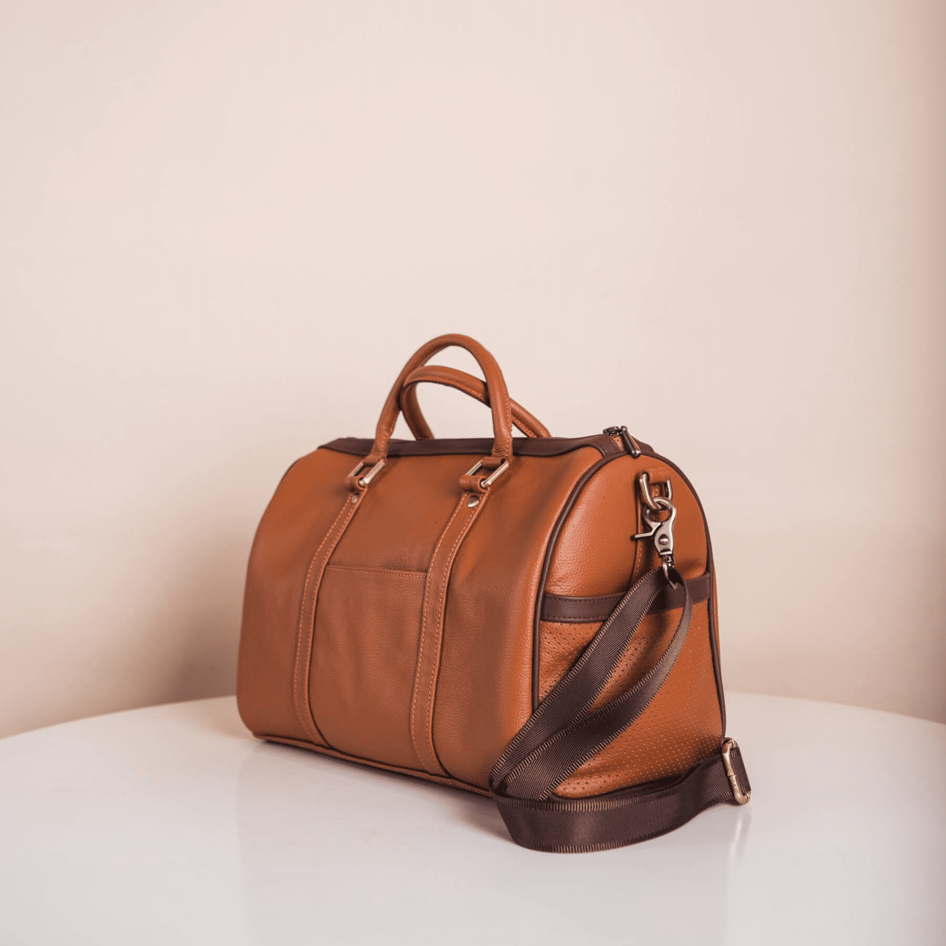 The Platinum Travel Boston Bag in Tan R2R