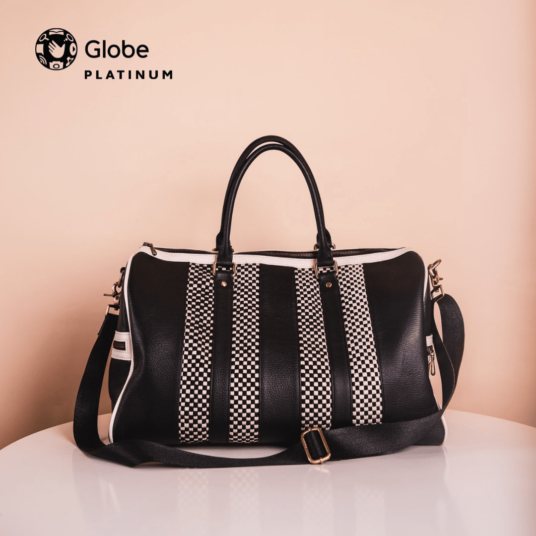 The Platinum Travel Globetrotter Duffle in Black R2R