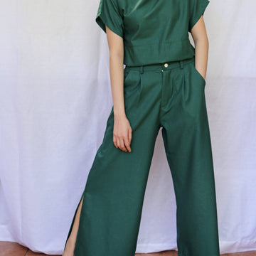 [SAMPLE] The Wide Pleated Trouser Emerald